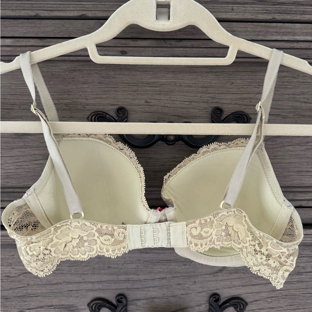 Victoria's Secret Dream Angels Demi Bra Yellow Lined Classic Coverage La… - Picture 5 of 7